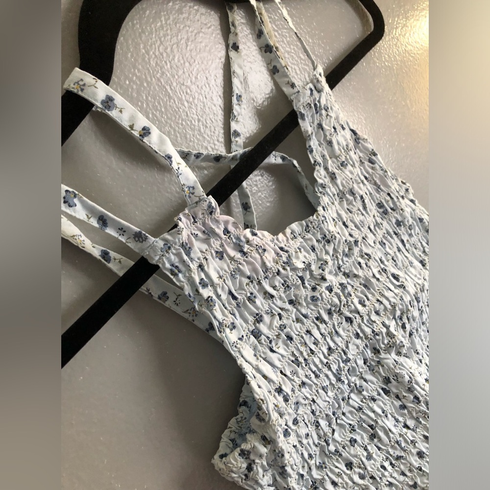 Vintage Blue Smocked Sleeveless cropped Tank Top - Picture 3 of 8